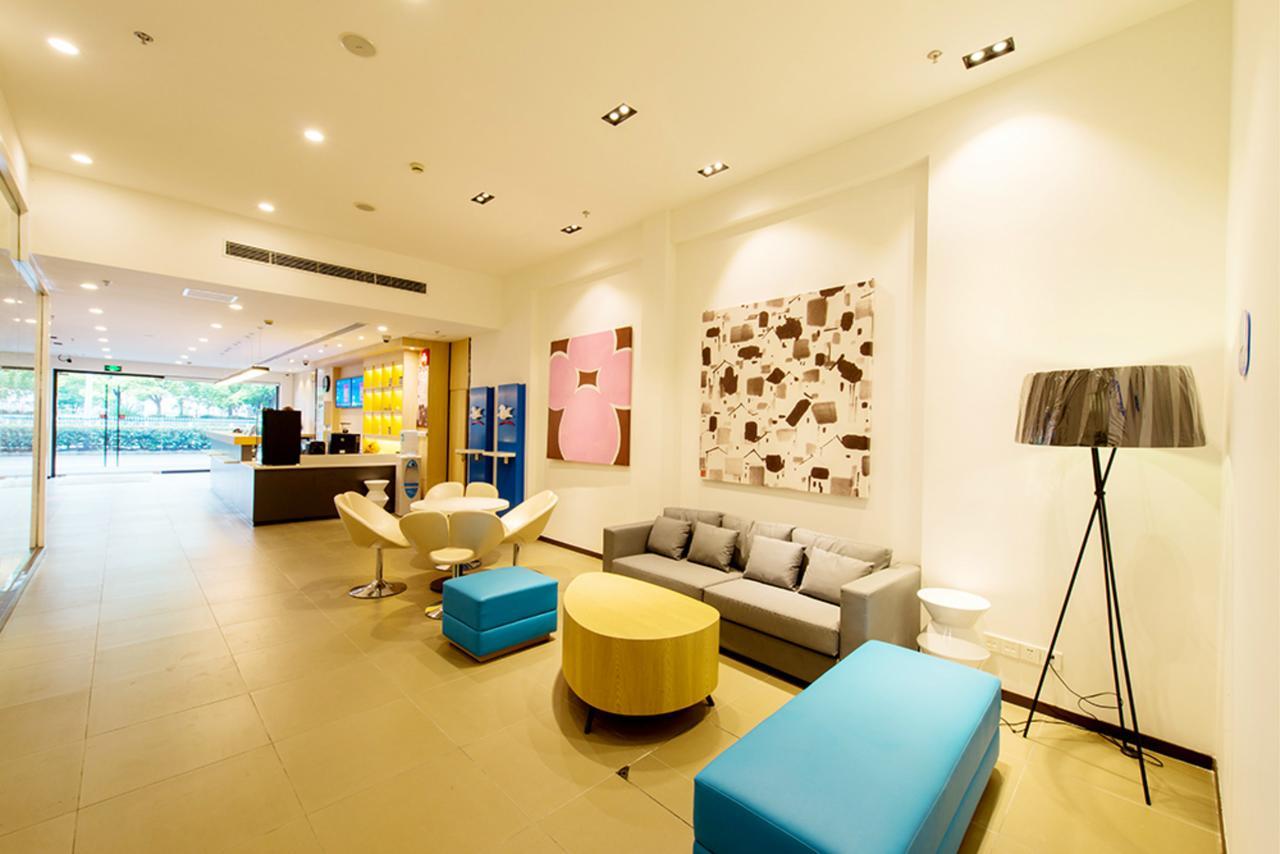 Hanting Express Shanghai Jiazhan Road Exterior foto