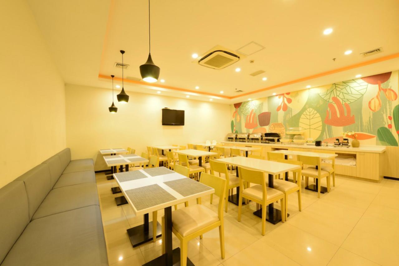 Hanting Express Shanghai Jiazhan Road Exterior foto