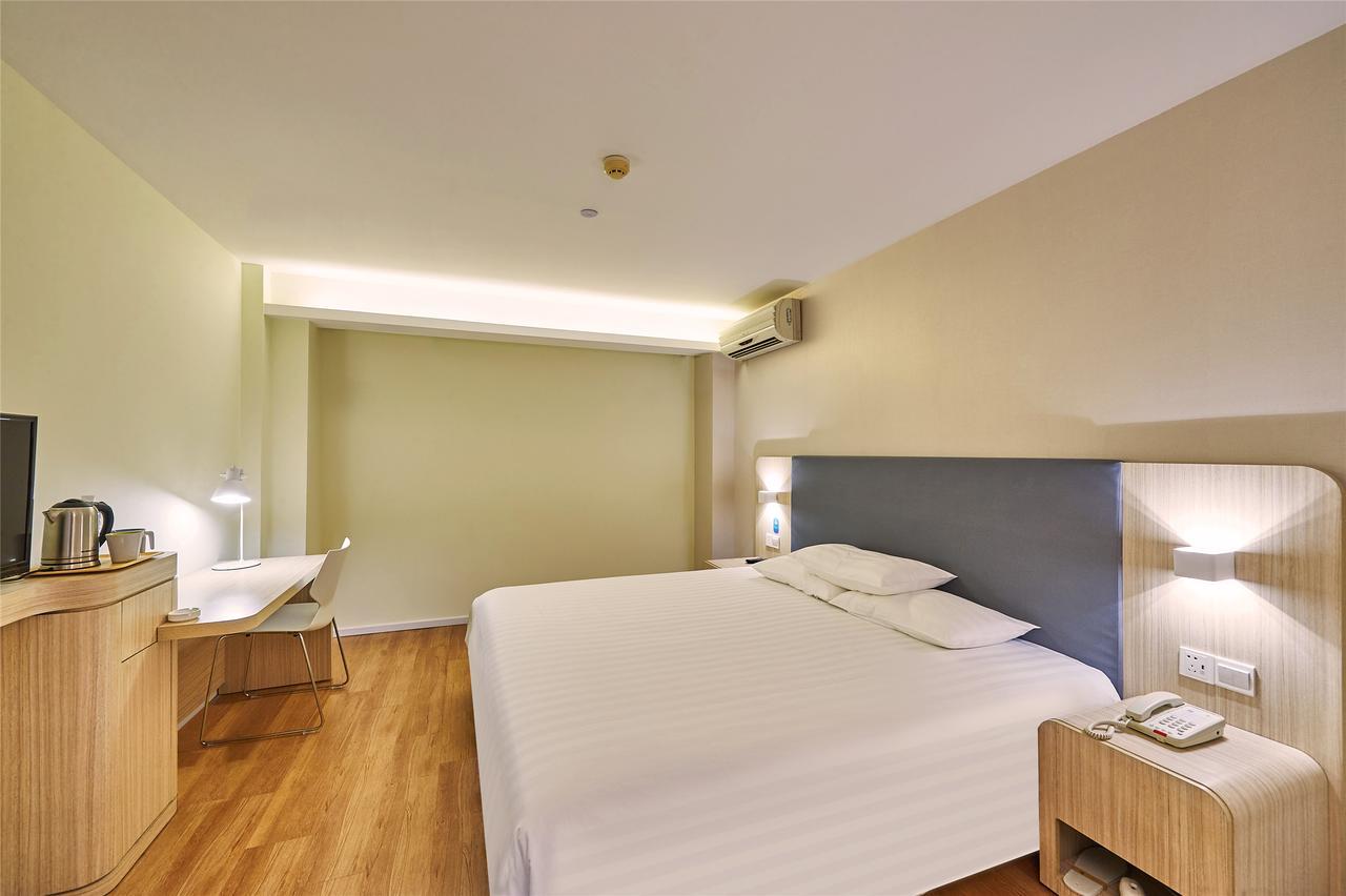 Hanting Express Shanghai Jiazhan Road Exterior foto